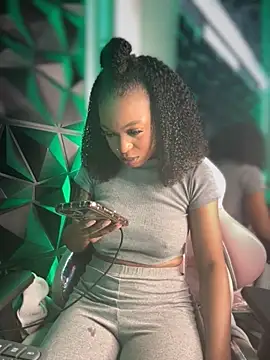 Snapshot of Melany_Williams chatting on November 11, 2025, 1:28 pm Melany Williams online show from November 11, 2025, 1:28 pm