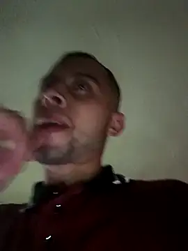 Mich Stev9524 online show from November 18, 2025, 10:34 pm