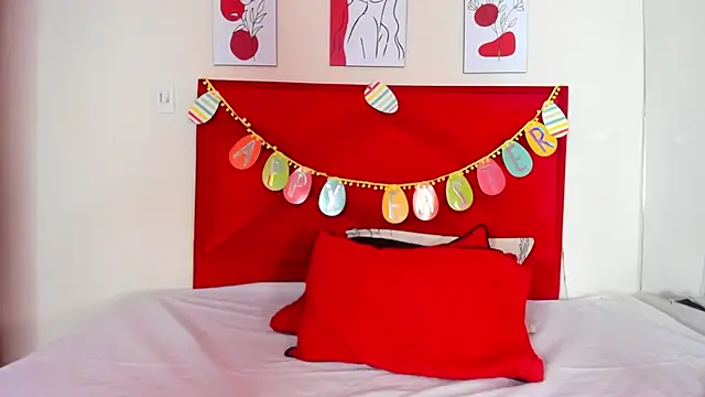 DakotaHoland online show from April 7, 2026, 7:37 pm