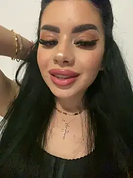 Snapshot of Ameliablack_1 chatting on February 8, 2025, 5:18 pm Ameliablack 1 online show from February 8, 2025, 5:18 pm