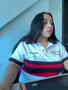 cata megan online show from December 12, 2024, 7:59 pm