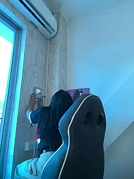 cata megan online show from December 30, 2024, 4:07 pm