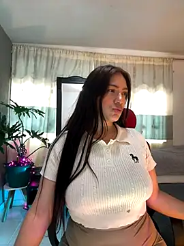 Snapshot of emmily_d chatting on November 30, 2025, 9:15 pm emmily d online show from November 30, 2025, 9:15 pm