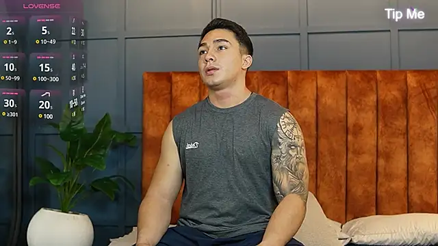 Ryan Hunt online show from March 11, 2025, 11:44 am