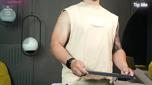 Ryan Hunt online show from September 28, 2025, 7:54 pm