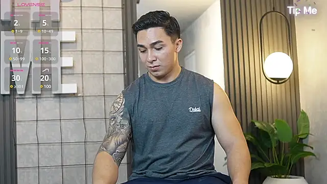 Ryan Hunt online show from February 28, 2025, 3:26 pm