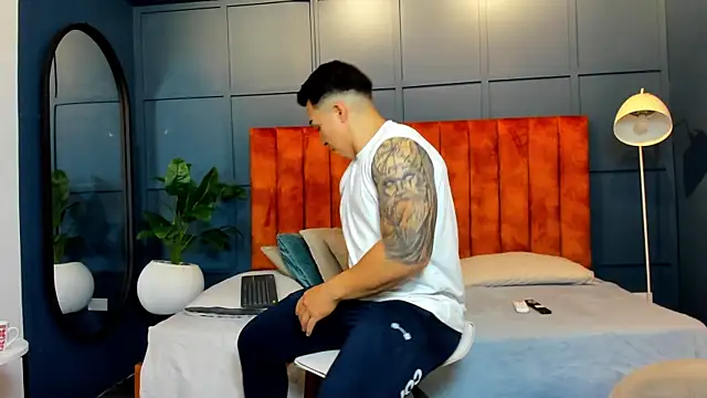 Ryan Hunt online show from March 14, 2025, 12:51 pm