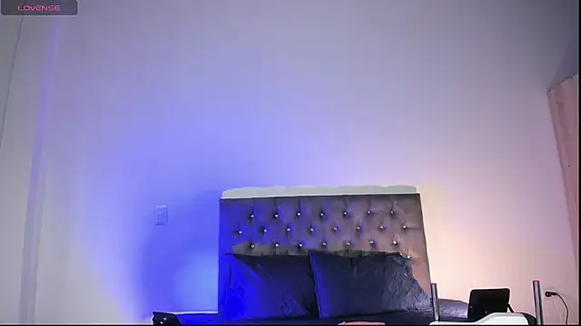 Snapshot of Daila_20_ chatting on October 29, 2025, 12:48 pm Daila 20 online show from October 29, 2025, 12:48 pm