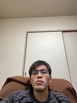 ryusei18570 online show from February 14, 2025, 2:54 pm