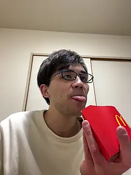 ryusei18570 online show from February 19, 2025, 12:22 pm