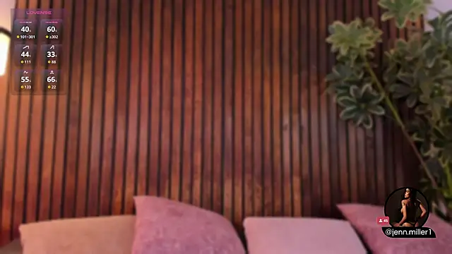 Jennmiiller  online show from January 14, 2026, 12:09 pm