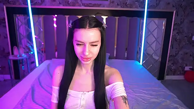 Snow WhiteeeX online show from March 12, 2026, 6:39 am