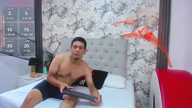 Snapshot of alexxa_and_sadman chatting on October 24, 2025, 4:39 pm alexxa and sadman online show from October 24, 2025, 4:39 pm