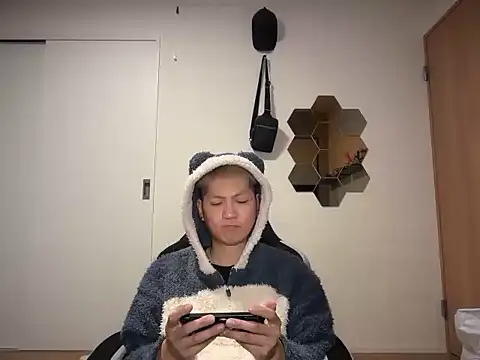 kensnb online show from February 5, 2026, 12:01 pm