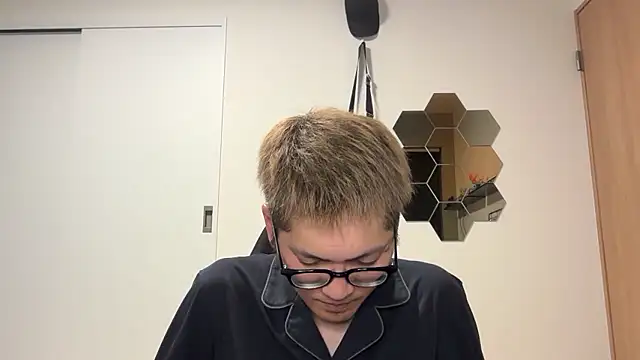 kensnb online show from April 13, 2026, 11:58 am