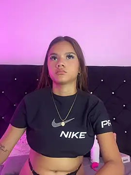 Snapshot of Natasha_by chatting on February 5, 2025, 2:59 pm Natasha by online show from February 5, 2025, 2:59 pm