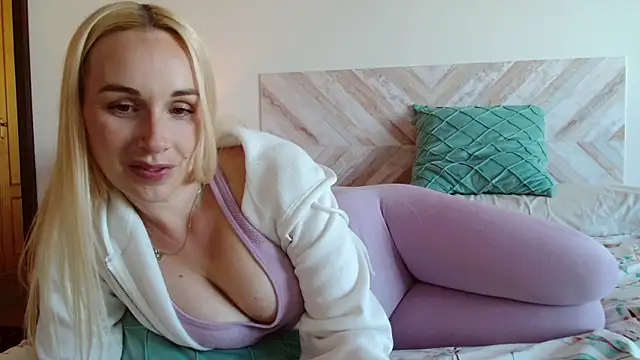 secretmuses online show from April 4, 2026, 5:08 pm