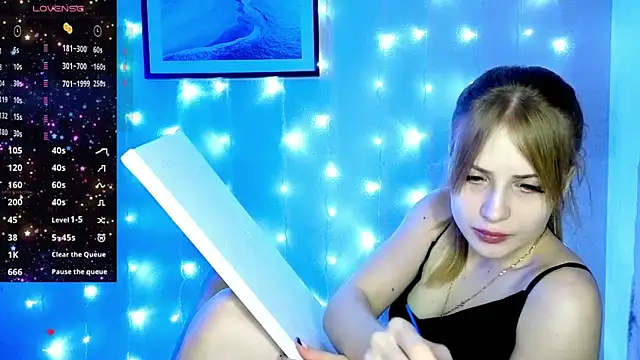 Snapshot of PureAlisMiracle chatting on January 24, 2025, 2:41 pm PureAlisMiracle online show from January 24, 2025, 2:41 pm