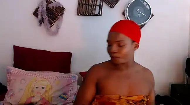 Snapshot of RoyalQueenxx chatting on January 29, 2025, 10:58 am RoyalQueenxx online show from January 29, 2025, 10:58 am