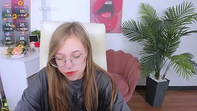 LayriantaVee online show from September 20, 2025, 6:18 am