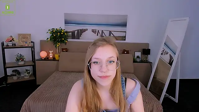 LayriantaVee online show from March 5, 2025, 1:06 pm