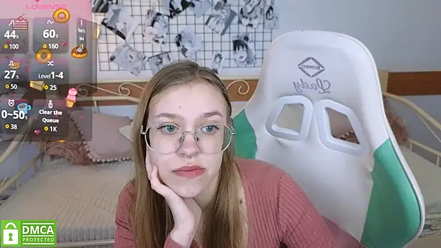 LayriantaVee online show from April 7, 2026, 6:26 am