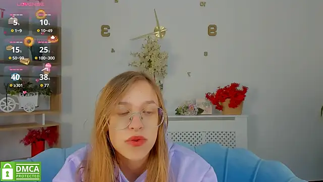 LayriantaVee online show from October 3, 2025, 6:04 am