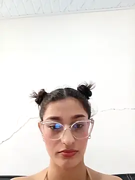 Ary-18 online show from October 3, 2025, 2:07 pm