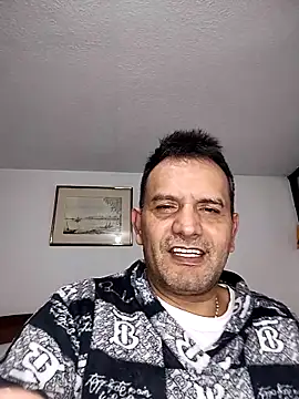 RogueTraveler online show from November 9, 2025, 4:16 am