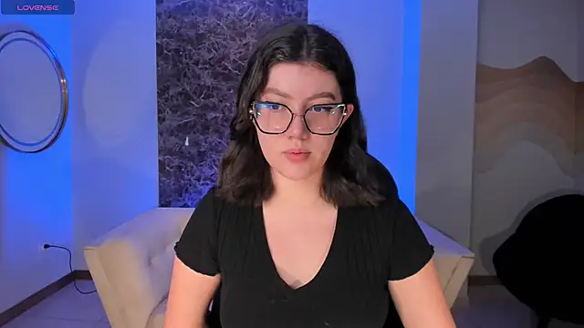 Snapshot of AmberFarrell chatting on November 21, 2025, 8:19 pm AmberFarrell online show from November 21, 2025, 8:19 pm