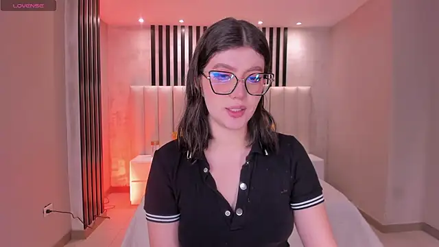 Snapshot of AmberFarrell chatting on November 30, 2025, 5:58 pm AmberFarrell online show from November 30, 2025, 5:58 pm