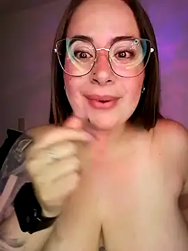 soofy   online show from April 11, 2026, 8:40 am