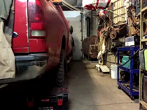 Snapshot of Frankdick01 chatting on November 3, 2025, 6:40 am Frankdick01 online show from November 3, 2025, 6:40 am