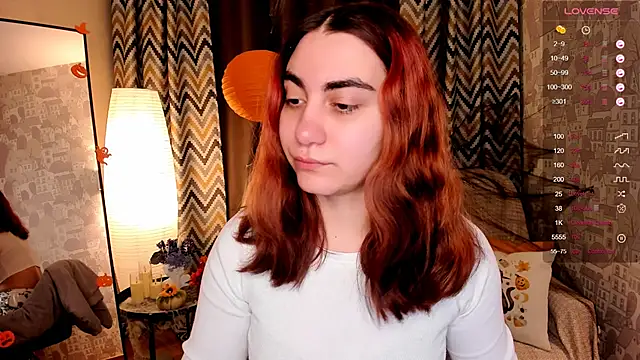 Snapshot of hannacheekss_ chatting on October 24, 2025, 2:10 am hannacheekss online show from October 24, 2025, 2:10 am