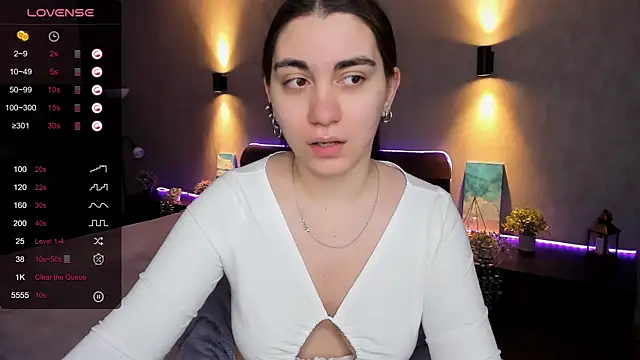 Snapshot of hannacheekss_ chatting on March 17, 2025, 1:57 am hannacheekss online show from March 17, 2025, 1:57 am