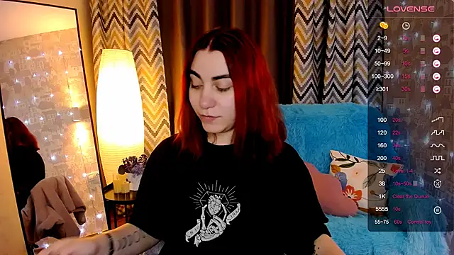 Snapshot of hannacheekss_ chatting on December 1, 2025, 2:01 am hannacheekss online show from December 1, 2025, 2:01 am