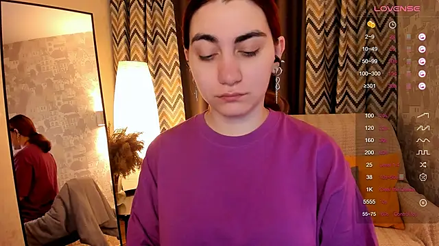 Snapshot of hannacheekss_ chatting on October 8, 2025, 2:13 am hannacheekss online show from October 8, 2025, 2:13 am