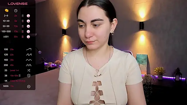 Snapshot of hannacheekss_ chatting on February 28, 2025, 2:09 am hannacheekss online show from February 28, 2025, 2:09 am