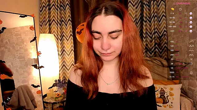 Snapshot of hannacheekss_ chatting on October 29, 2025, 6:12 am hannacheekss online show from October 29, 2025, 6:12 am