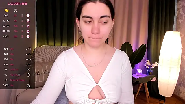 Snapshot of hannacheekss_ chatting on March 19, 2025, 2:05 am hannacheekss online show from March 19, 2025, 2:05 am