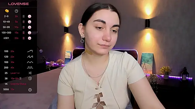 Snapshot of hannacheekss_ chatting on February 28, 2025, 5:15 am hannacheekss online show from February 28, 2025, 5:15 am