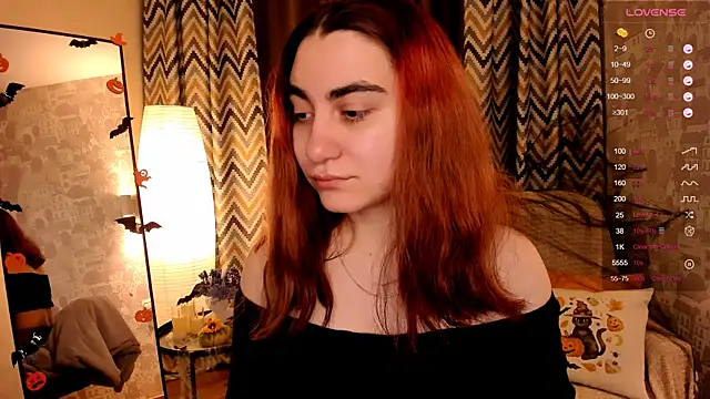 Snapshot of hannacheekss_ chatting on October 30, 2025, 2:10 am hannacheekss online show from October 30, 2025, 2:10 am