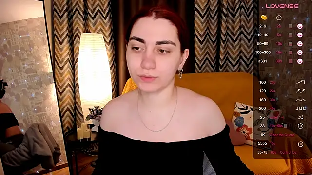 hannacheekss  online show from April 14, 2026, 2:05 am