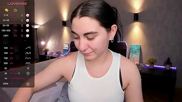 Snapshot of hannacheekss_ chatting on March 4, 2025, 8:24 am hannacheekss online show from March 4, 2025, 8:24 am