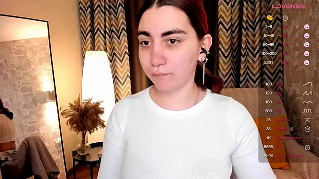 Snapshot of hannacheekss_ chatting on October 9, 2025, 2:12 am hannacheekss online show from October 9, 2025, 2:12 am