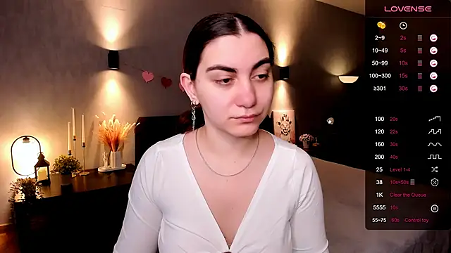 Snapshot of hannacheekss_ chatting on November 4, 2025, 2:04 am hannacheekss online show from November 4, 2025, 2:04 am