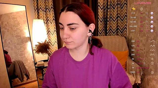 Snapshot of hannacheekss_ chatting on September 9, 2025, 2:10 am hannacheekss online show from September 9, 2025, 2:10 am