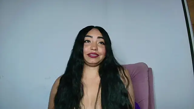 Snapshot of Dailyn_Adams chatting on December 24, 2024, 8:11 am Dailyn Adams online show from December 24, 2024, 8:11 am