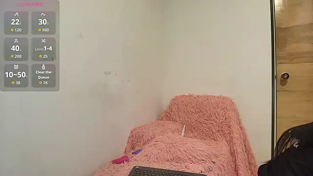 Snapshot of Dailyn_Adams chatting on November 9, 2025, 6:50 am Dailyn Adams online show from November 9, 2025, 6:50 am