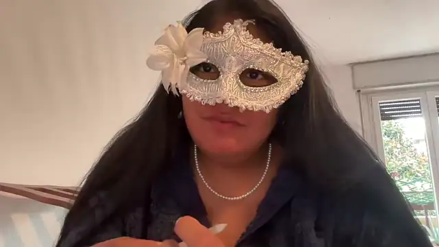 Snapshot of MashaCL chatting on October 21, 2025, 7:41 am MashaCL online show from October 21, 2025, 7:41 am